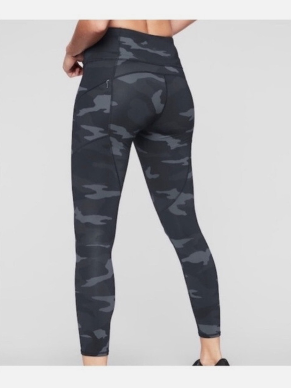 Athleta Ultimate Camo 7/8 tight leggings